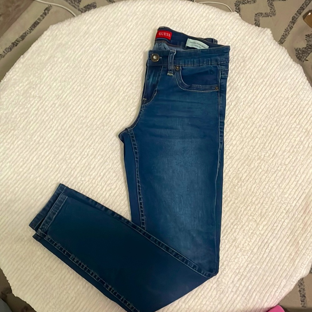 🌼3 for $10🌼 Guess Low Rise Power Skinny Jeans
